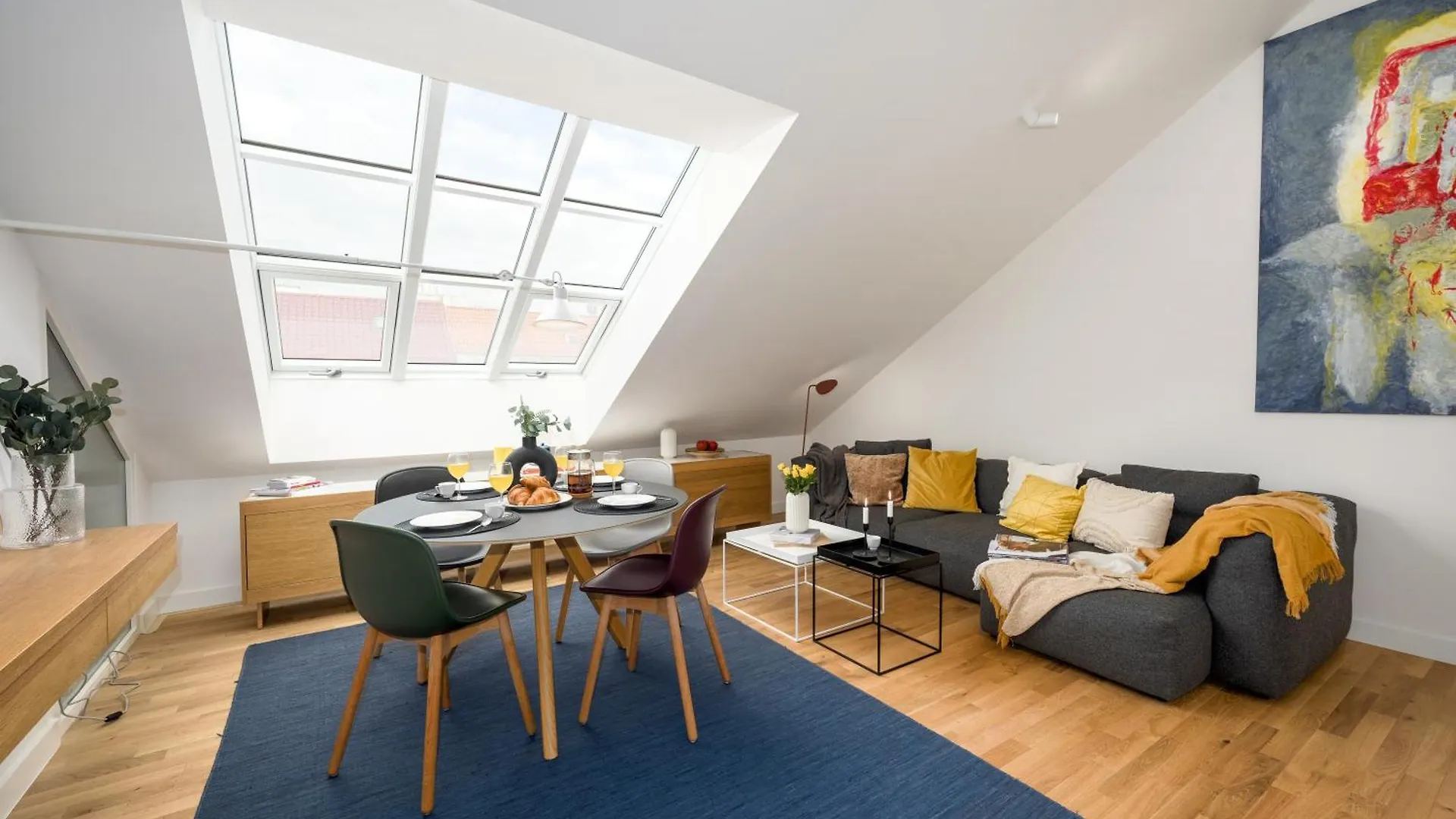 Prague Days - Attic Apt - Workspace - 100 Mbps Wi-Fi - Park Nearby